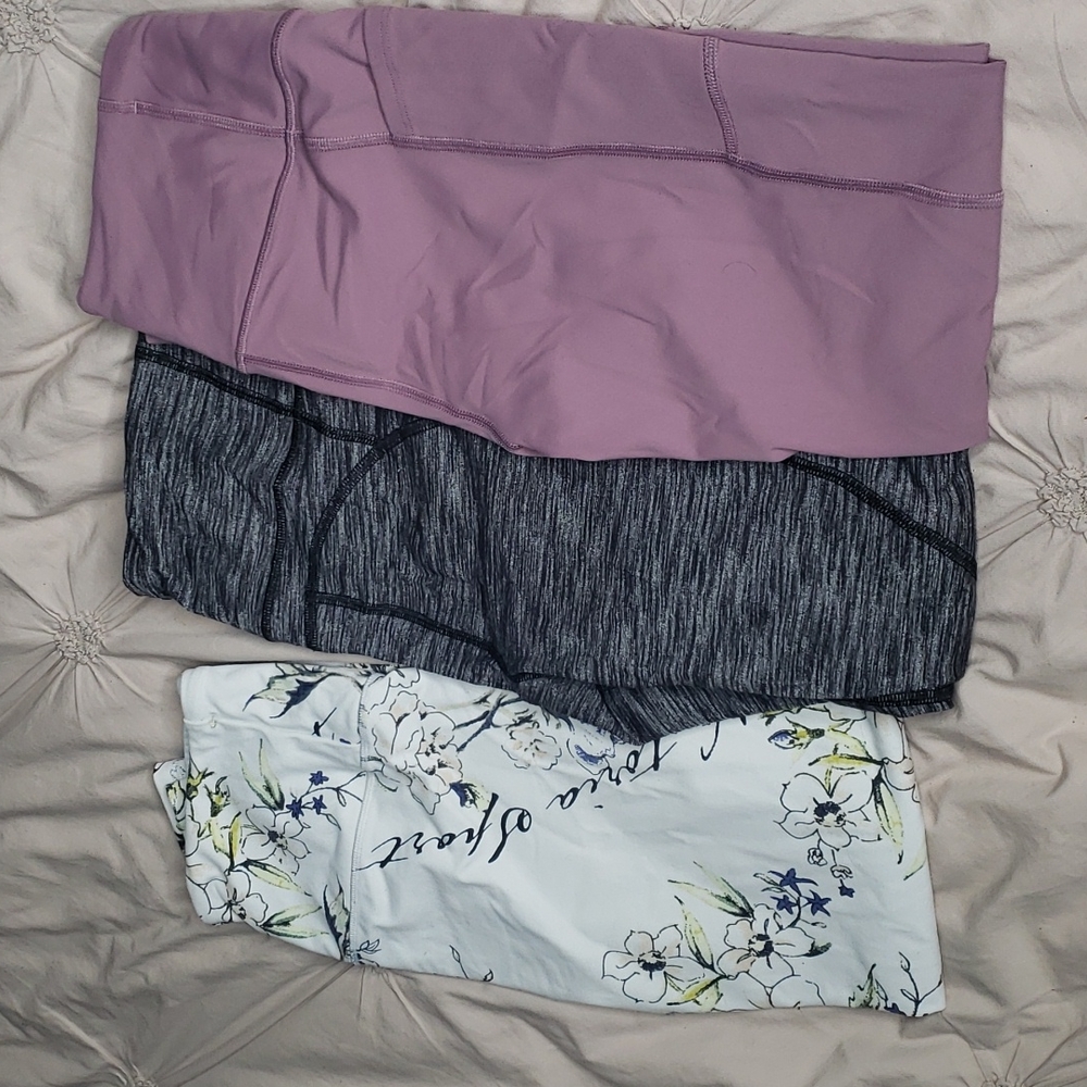 Lot of 4 VS small leggings knockout with pocket